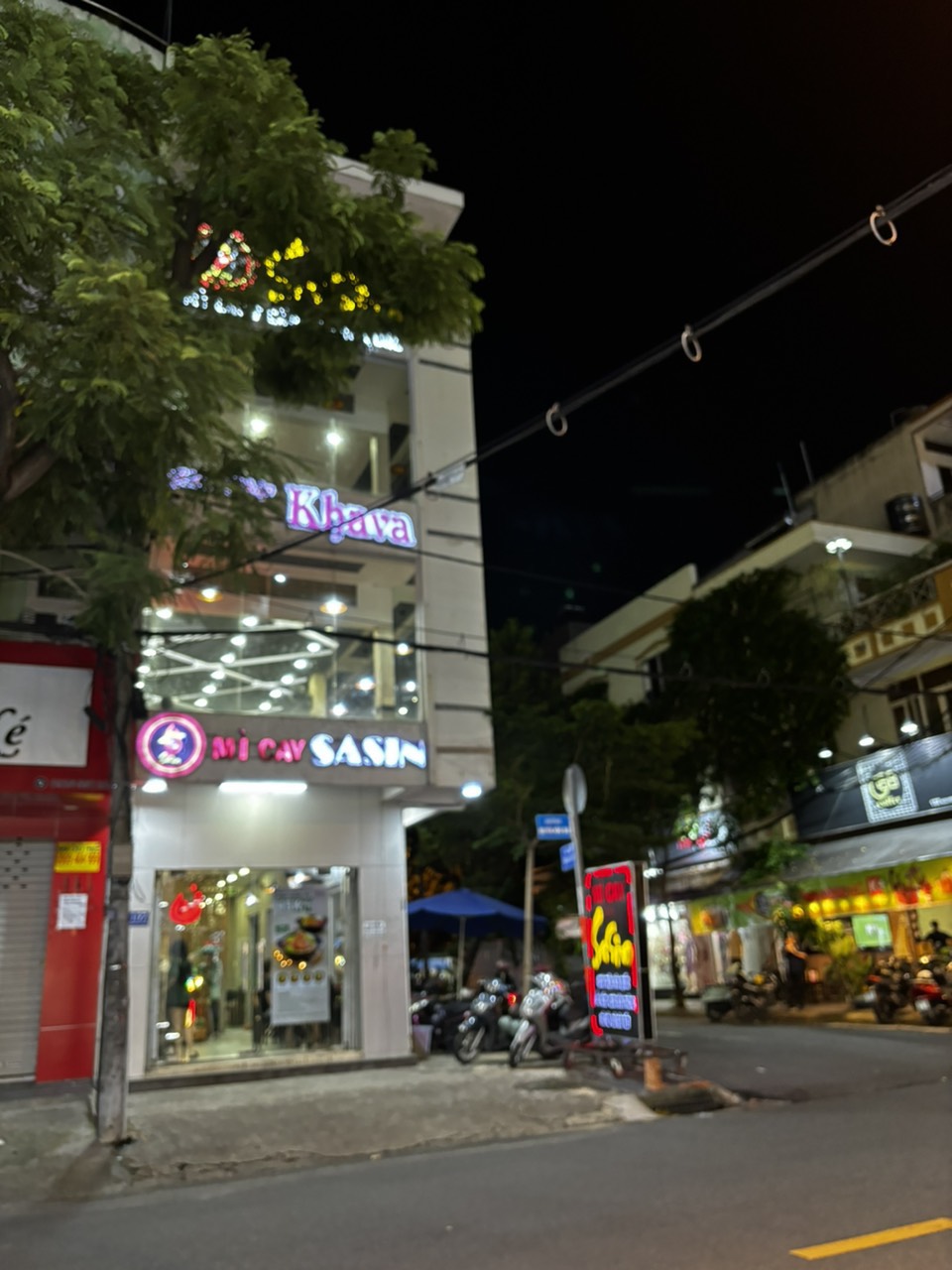 Bán Nhà Góc 2 MT 157 Nguyễn Hồng Đào Quận Tân Bình  - Mỳ Cay SaSin - 24 Tỷ - Địa Điểm Nhà Bán - diadiemnhaban 2